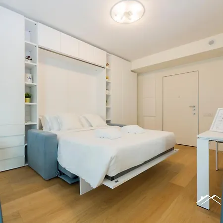 Waterfront Lux| Studio|a/c| Wifi By Tilo Appartement Gênes